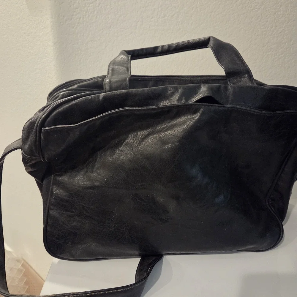 Leather laptop shoulder bag 15x9x6 Inch Book Bag